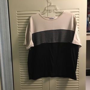 Erika & Co Short Sleeve Top